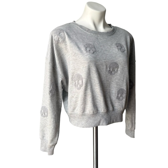 Olive + Oak Cropped Gray Sweatshirt with Embroidered Skulls, Sz M - Picture 3 of 12